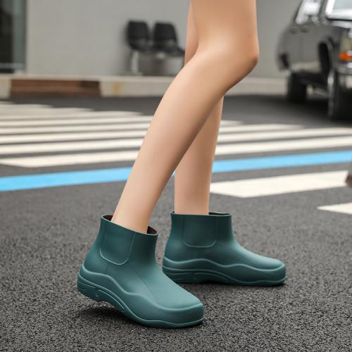 Ciment en plastique Bottes de pluie Solide plus de couleurs pour le choix Paire