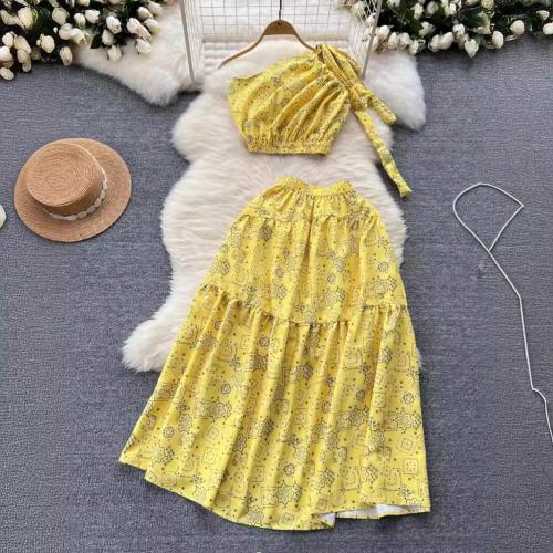 Polyester High Waist Two-Piece Dress Set & off shoulder printed yellow Set