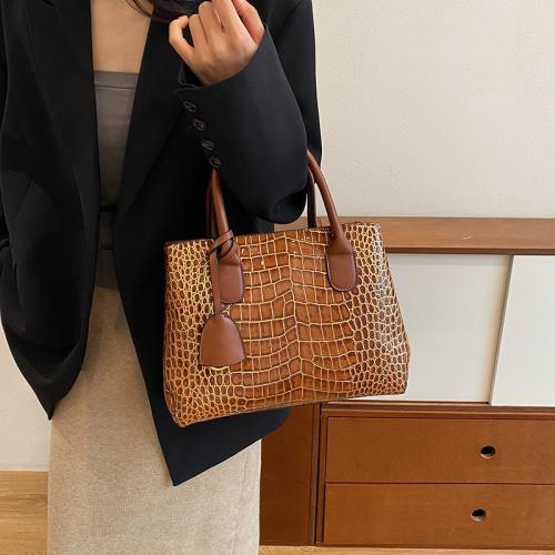 PU Leather Vintage Handbag large capacity & attached with hanging strap crocodile grain PC