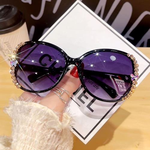 PC-Polycarbonate Sun Glasses anti ultraviolet & sun protection & with rhinestone PC