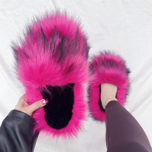 Polyester Fluffy slippers hardwearing & thermal Pair