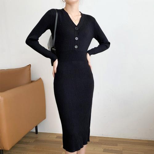 French style retro tight waist V-neck knitted skirt women's autumn slimming Slim over-the-knee skirt new sweater dress fashion