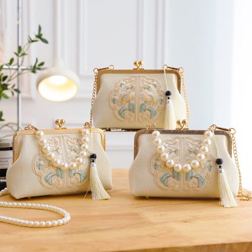 New Embroidered Handbag Shoulder Bag Clutch Bag