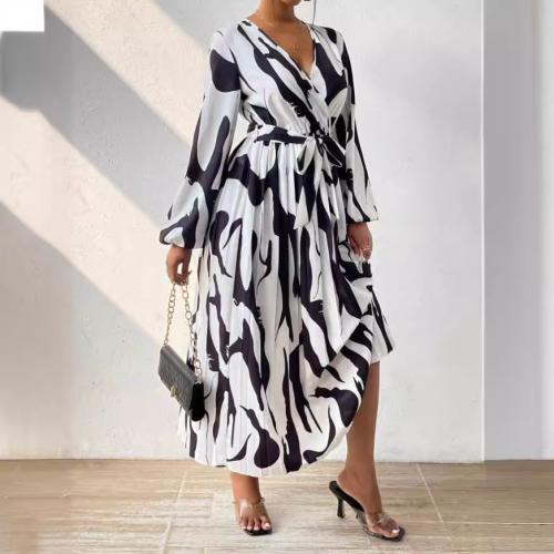 Print dress 2024 vacation style casual long sleeve round neck pleated dress