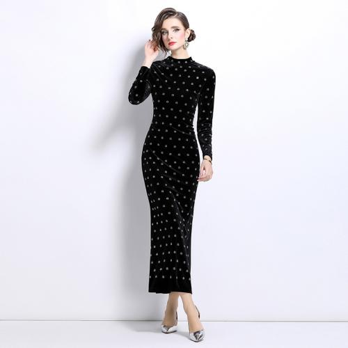 New Women's Elegant Retro Rhinestone Velvet Long Sleeve Slim Dress