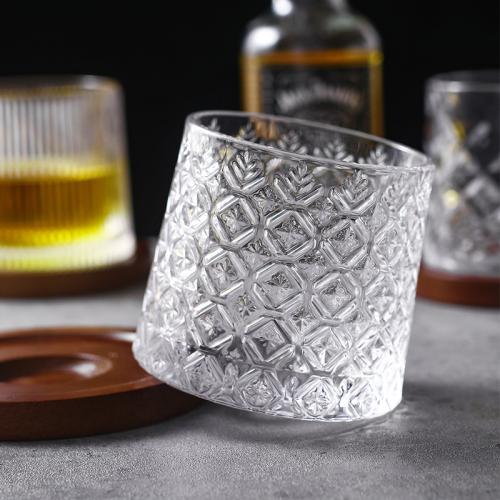 Creative Rotary Decompression Cup with Wooden Pad Beer Glass