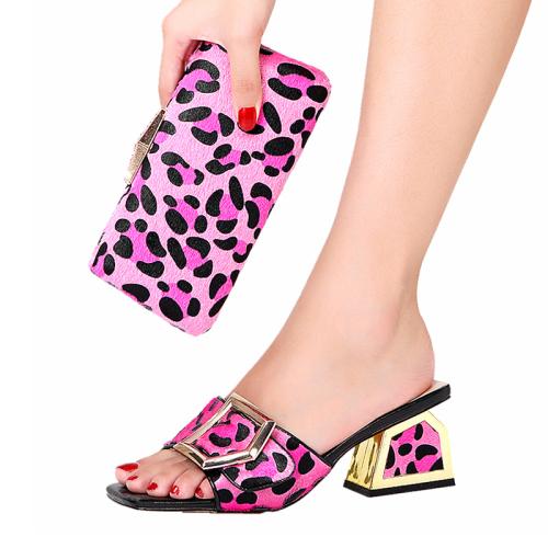 Caoutchouc & PU Cuir Leopard plus de couleurs pour le choix Ensemble