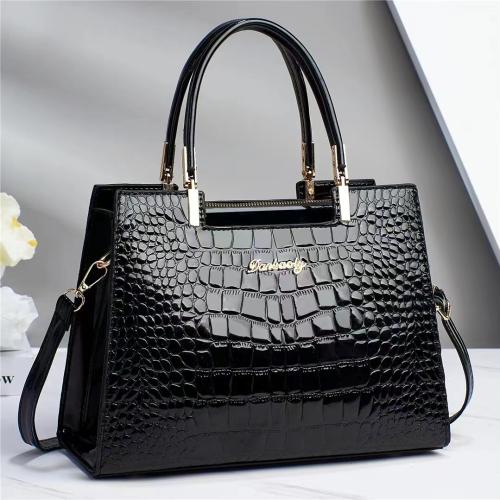 PU Leather easy cleaning & Easy Matching Handbag large capacity & attached with hanging strap crocodile grain PC