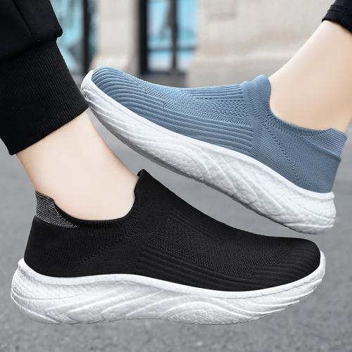 Flying Woven casual shoes soft bottom lightweight slip-on walking shoes for men