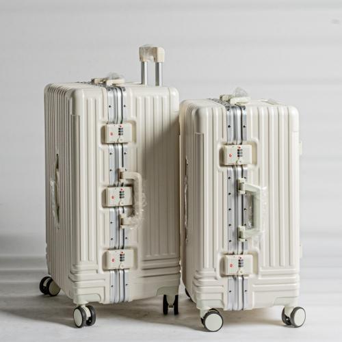 PC-Polycarbonate Suitcase Polyester PC
