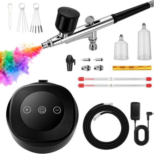 Plastové più colori per la scelta kus