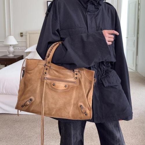 Cowhide Handbag large capacity & attached with hanging strap Flannelette Solid PC
