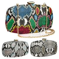 PU Cuir Sac d’embrayage motif de peau de serpent plus de couleurs pour le choix pièce
