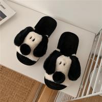 Peluche & Pvc Pantoufles en coton Noir Paire