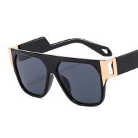 PC-Polycarbonate Easy Matching Sun Glasses portable & anti ultraviolet & sun protection & unisex PC