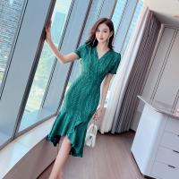 Polyester Slim Sexy Package Hip Dresses deep V jacquard green PC