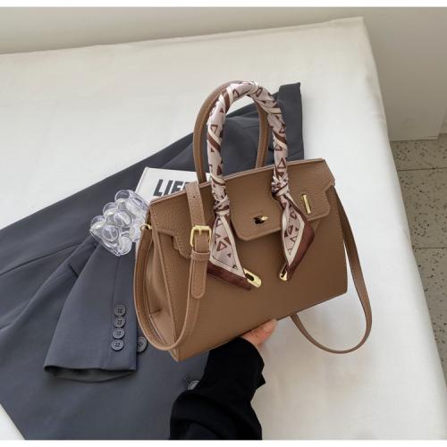 PU Leather Easy Matching Handbag attached with hanging strap Lichee Grain PC