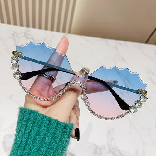 PC-Polycarbonate Blue light proof Sun Glasses anti ultraviolet & sun protection & with rhinestone PC