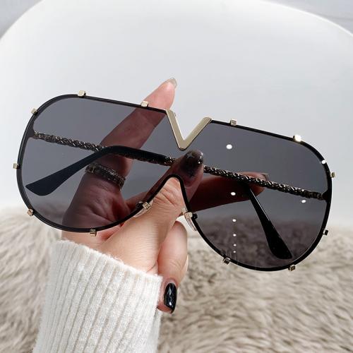 Polymethyl Methacrylate & Metal & PC-Polycarbonate Sun Glasses anti ultraviolet & sun protection PC