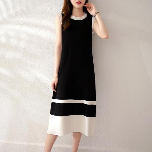 Elegant striped knitted skirt 2024 new fashionable contrast color slimming vest dress