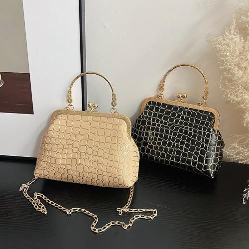 2024 New Fashion Bag Women's Niche High-end Handbag Clip Bag Crocodile Pattern Straw Bag