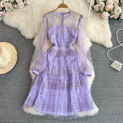 Spring and Autumn Retro Style Lace Embroidery Stitching Waist Slimming Mesh Embroidery dress