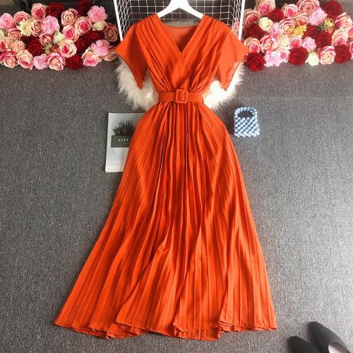 Elegant Slim-fit Long Vacation Style Chiffon Pleated Long Dress Solid Color Elegant V-neck New French Style Dress