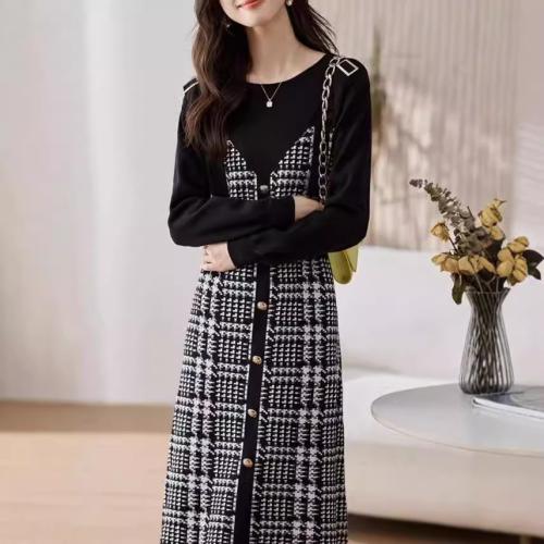 Fake Two-piece Retro Knitted dress Women's Autumn and Winter New Slimming Sweater Skirt