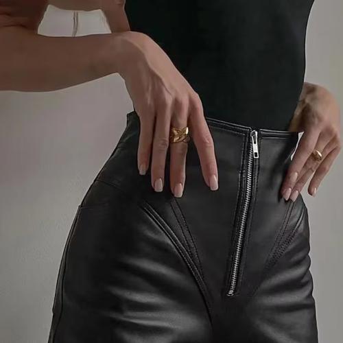 New PU Casual Leather Pants Women's Long Cropped Pants Sexy Hip Tight PU Leather Pants