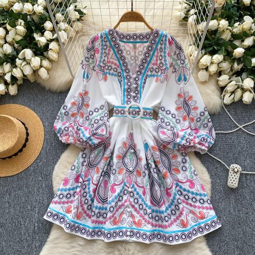 High-end V-neck Lantern Sleeve Single-breasted dress Women's Spring French Elegant A-line Dress