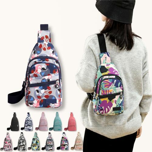 Nylon Crossbody Bag contrast color & Lightweight PC