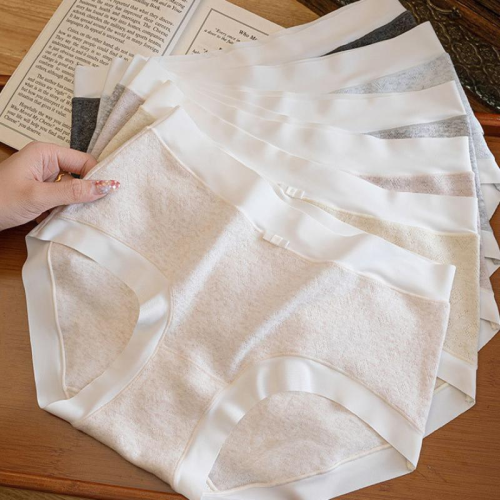 Spandex & Cotton Middle Waist Seamless Panties PC