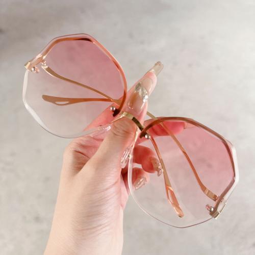 PC-Polycarbonate shading Sun Glasses anti ultraviolet & unisex Zinc Alloy PC