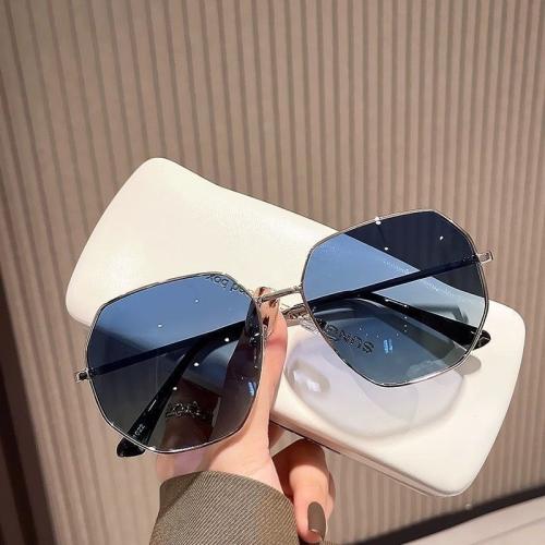 Polymethyl Methacrylate shading Sun Glasses anti ultraviolet & unisex Zinc Alloy PC