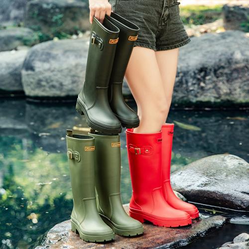 PVC Rain Boots & anti-skidding & waterproof Solid Pair