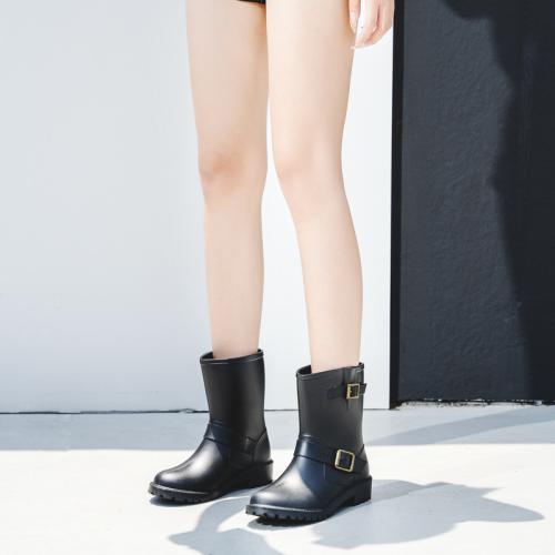 PVC Rain Boots & anti-skidding & waterproof black Pair