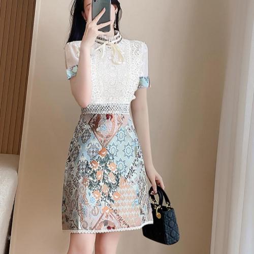 Polyester Slim One-piece Dress printed shivering Apricot PC