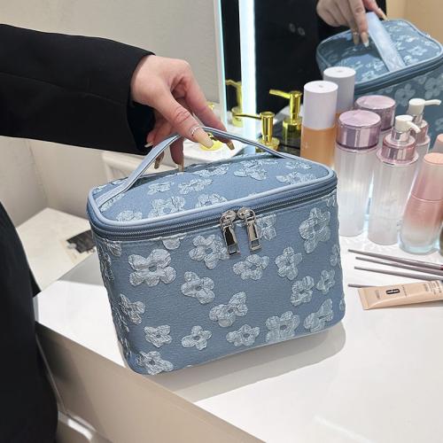 Nylon & Polyester Cosmetic Bag portable shivering PC