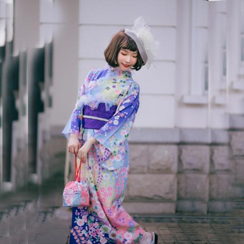 Polyester Kimono kostuum set Kimono Kostuum & Riem Afgedrukt Rillen Witte stuk